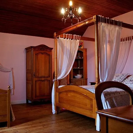 La Bleue De Mauleon Couette-café