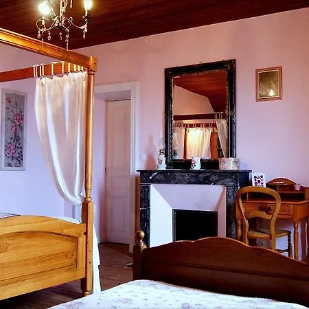 ベッド・アンド・ブレックファスト La Bleue De Mauleon *