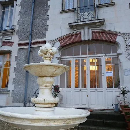 ベッド・アンド・ブレックファスト La Bleue De Mauleon *